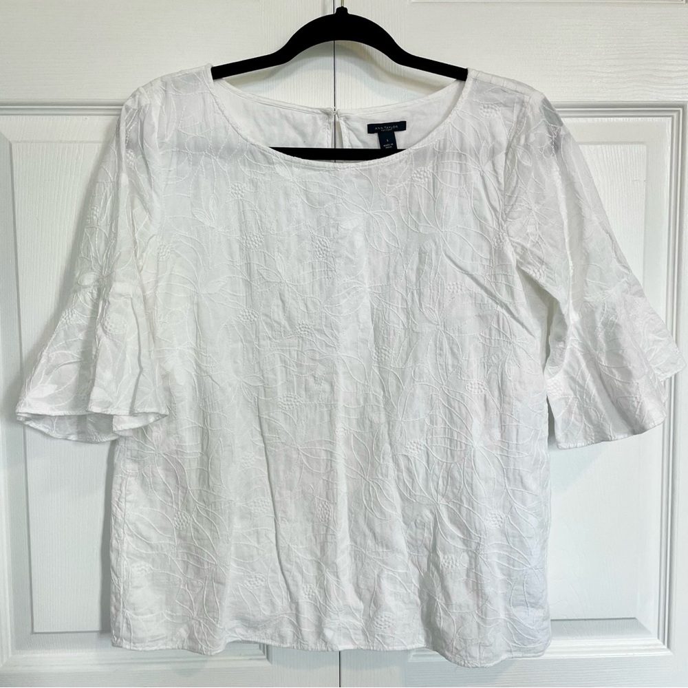 Ann Taylor Factory White Linen Floral Embroidered Peplum Sleeve Top